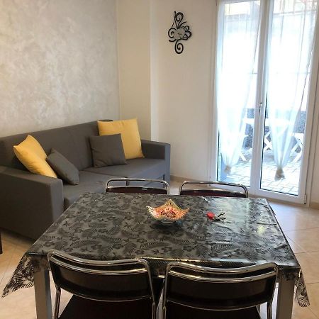 Апартаменты Casa Francesca: Un Mare Di Relax! Вентимилья Экстерьер фото